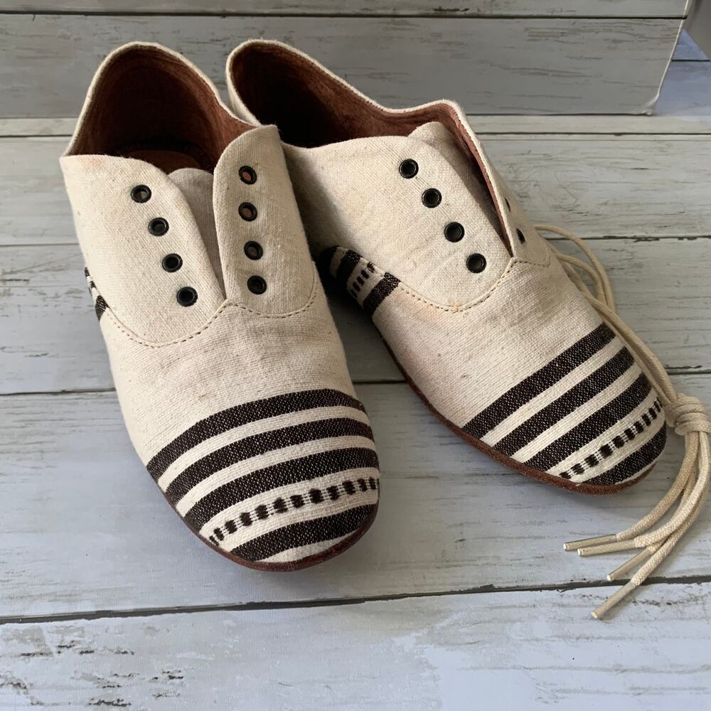 Osborn for Lem Lem Casual Lace Up Shoes in Cream/Black